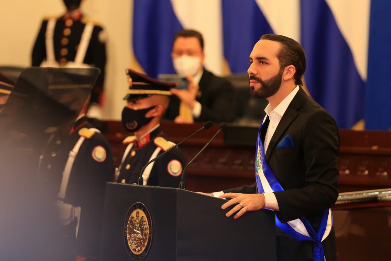 Presidente Bukele sobre bloqueo de Tigo y Claro: “Es una muestra clara del aparato ideológico tratando de controlar el Estado” presidente-bukele-sobre-bloqueo-de-tigo-y-claro-es-una-muestra-clara-del-aparato-ideologico-tratando-de-controlar-el-estado